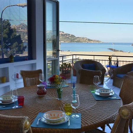 贾迪尼-纳克索斯Terrazza Sul Mare公寓 外观 照片