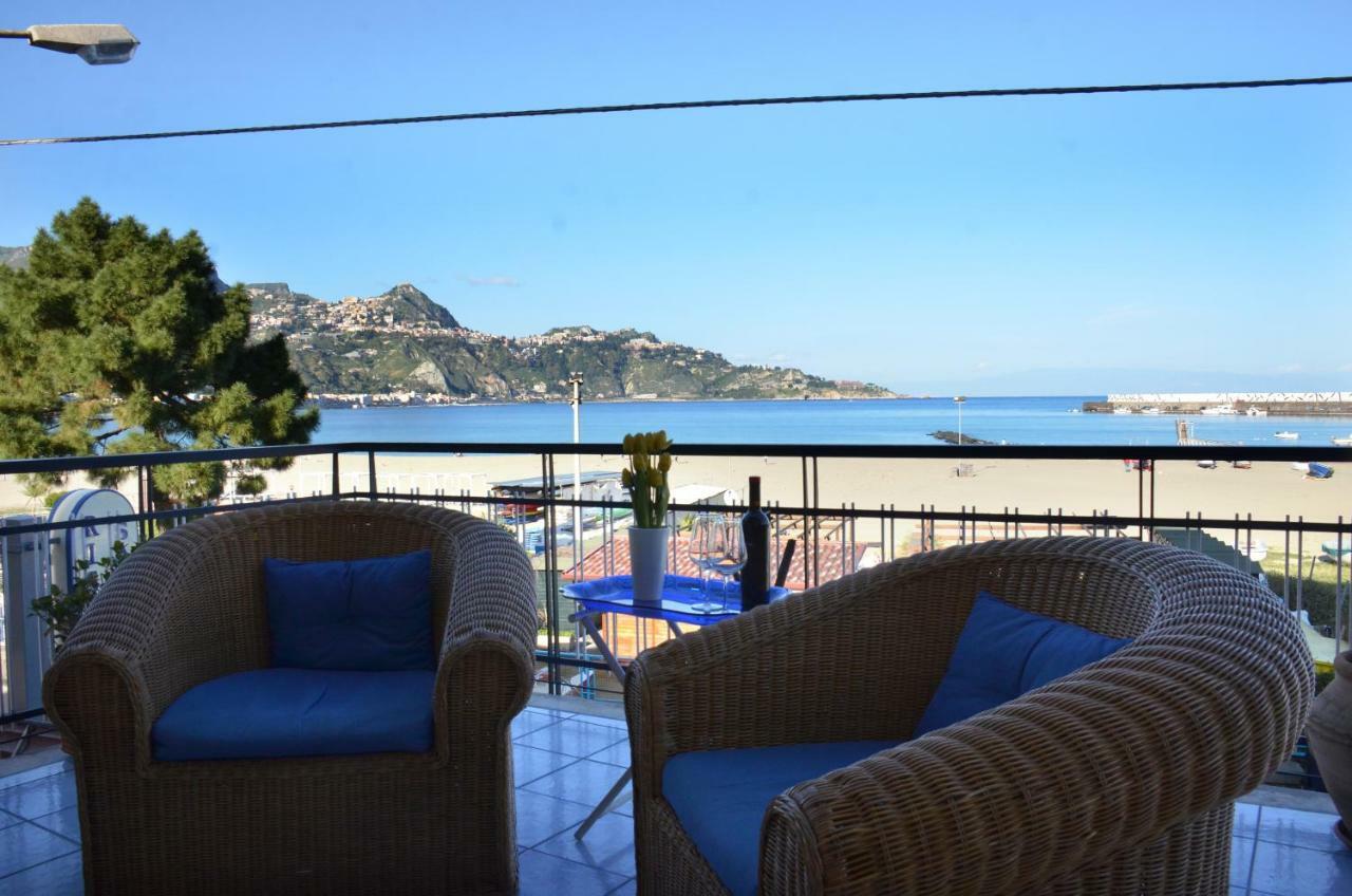 贾迪尼-纳克索斯Terrazza Sul Mare公寓 外观 照片