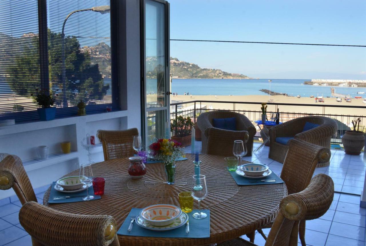 贾迪尼-纳克索斯Terrazza Sul Mare公寓 外观 照片